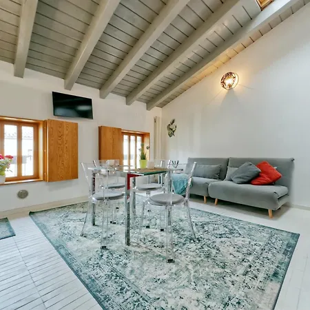 Charming Near Station! Apartment
